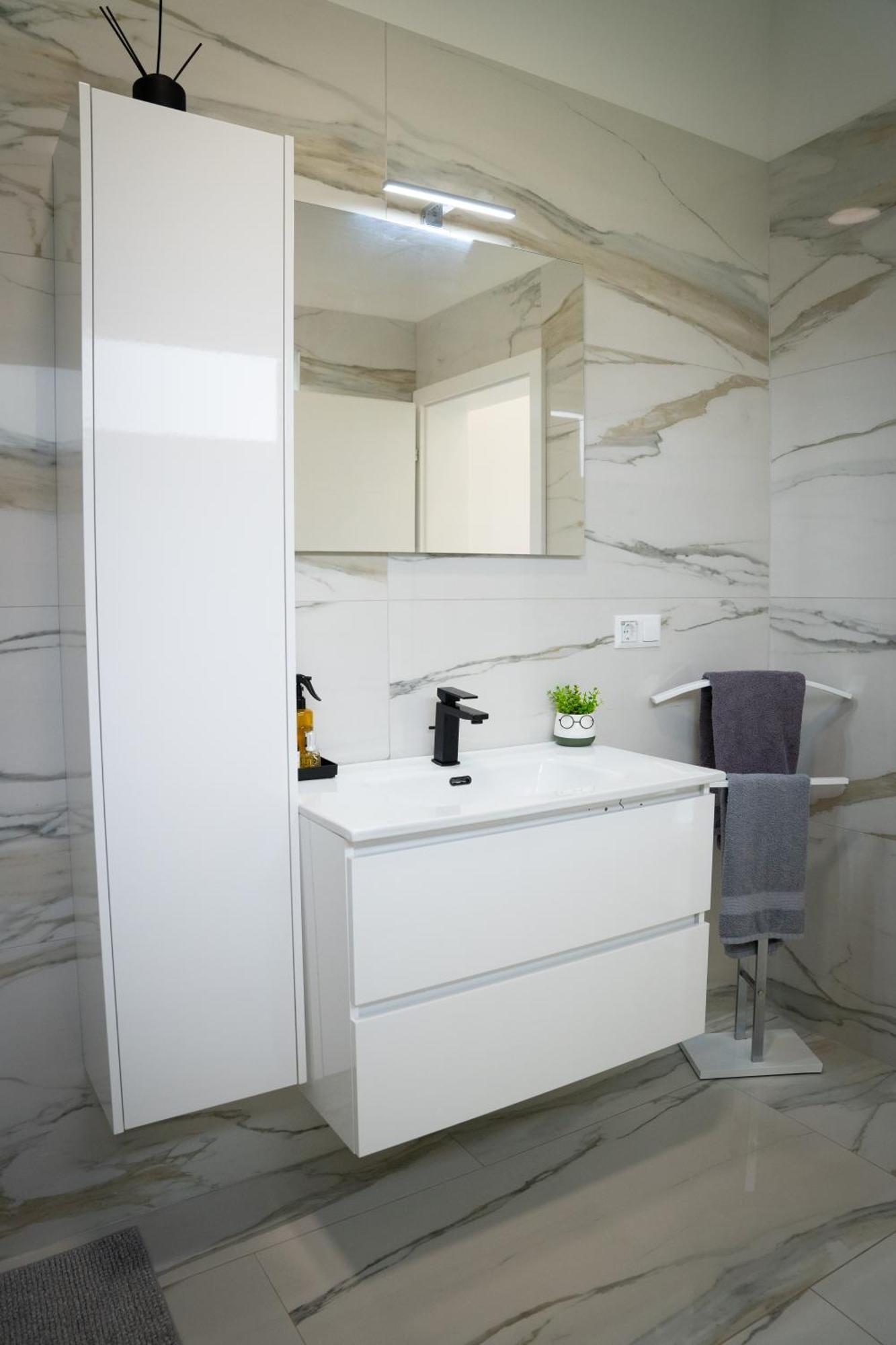 Apartment Una Laguna Bihac Bagian luar foto