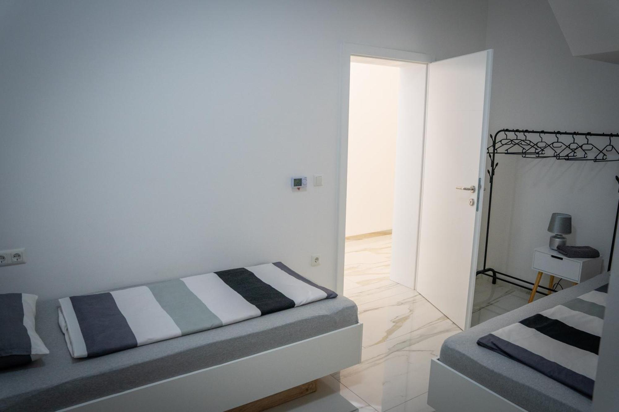 Apartment Una Laguna Bihac Bagian luar foto