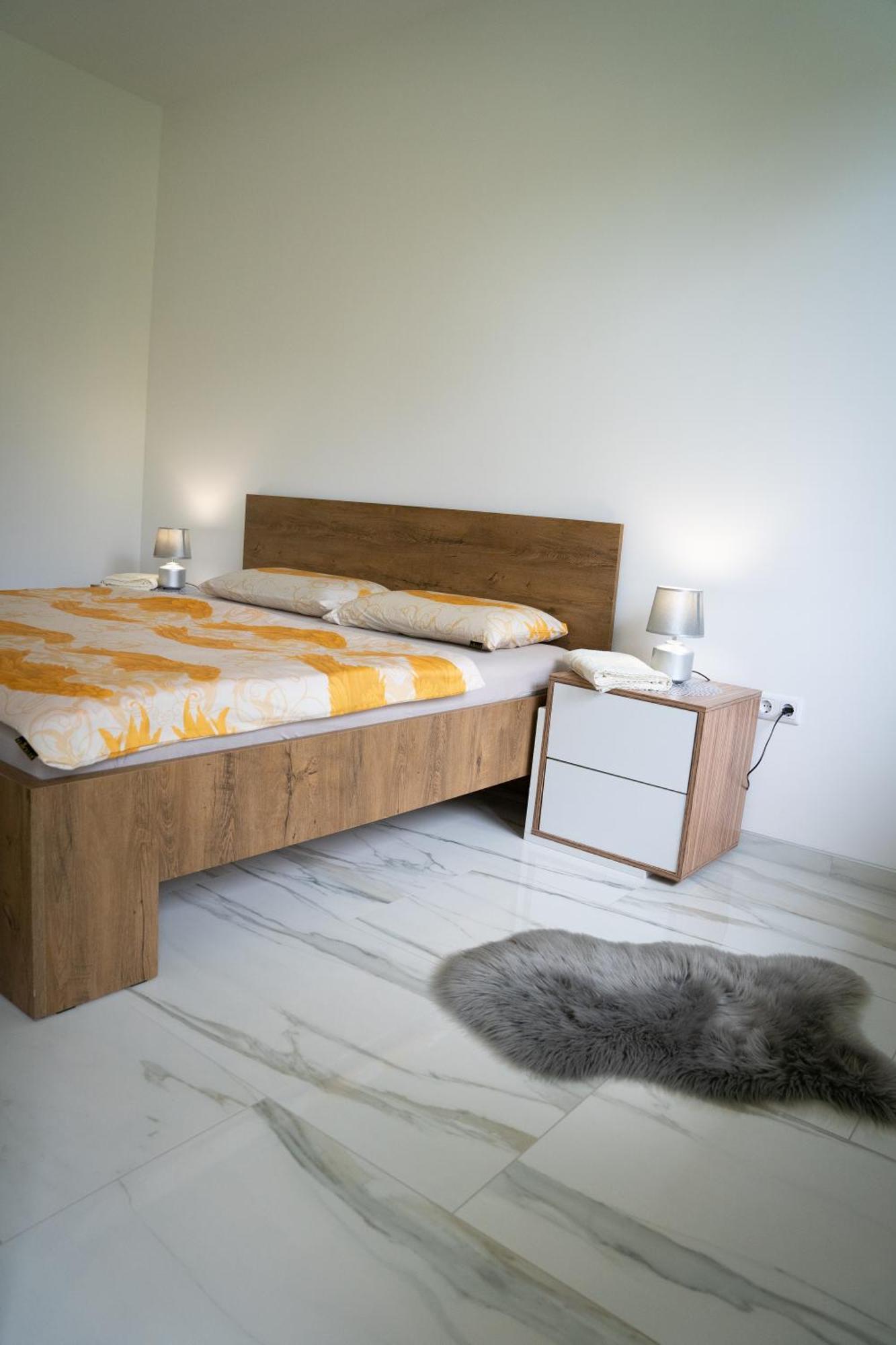 Apartment Una Laguna Bihac Bagian luar foto