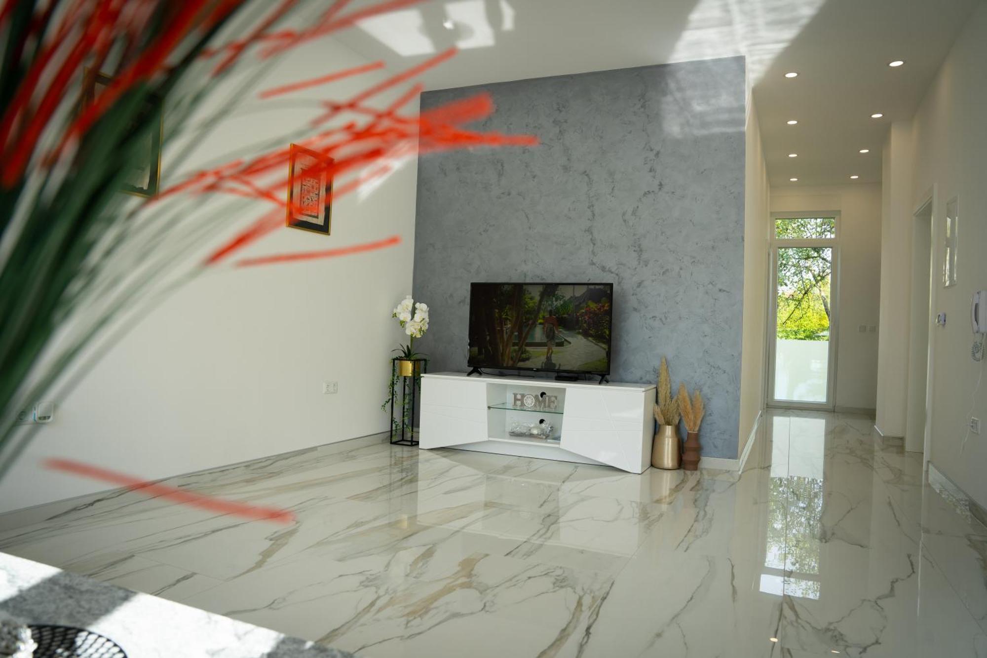 Apartment Una Laguna Bihac Bagian luar foto