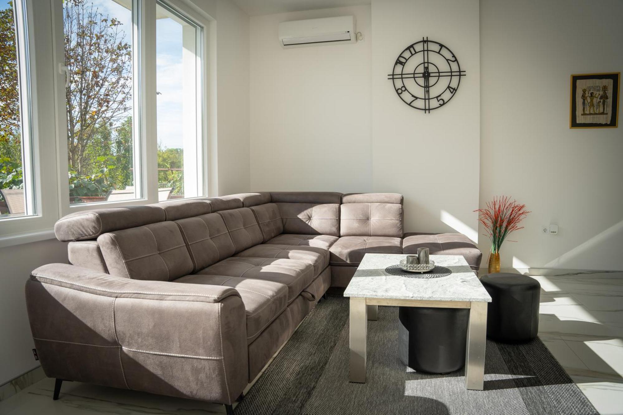 Apartment Una Laguna Bihac Bagian luar foto