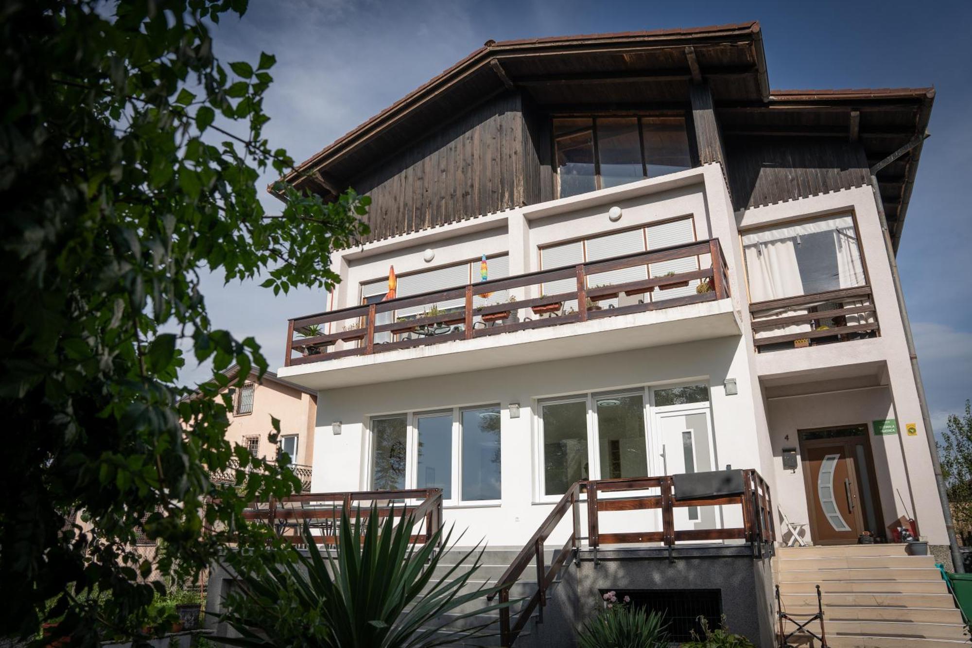 Apartment Una Laguna Bihac Bagian luar foto