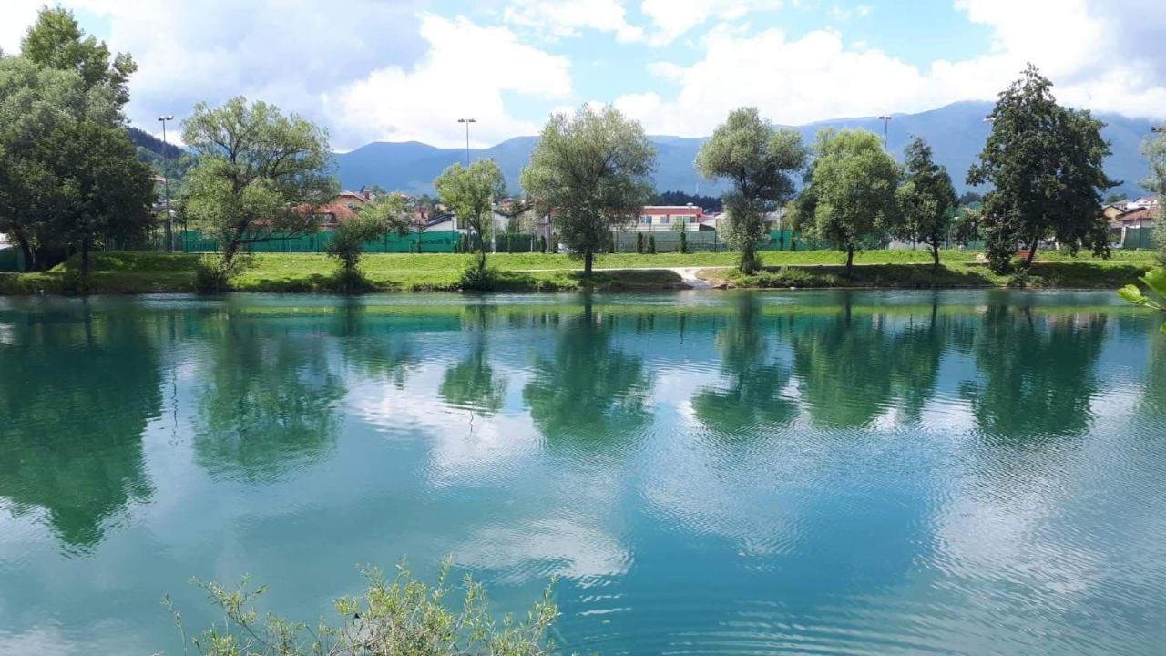 Apartment Una Laguna Bihac Bagian luar foto